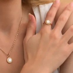 Sale Angelique adjustable ring - white Bagues Ajustables