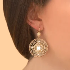 New Angelique sleeper earrings - white Dormeuses