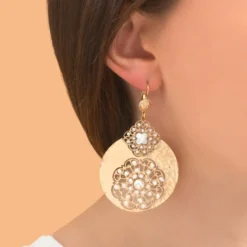 Best Angelique wide sleeper earrings - white Dormeuses