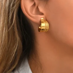 Clearance Ashanti chain clip-on hoop earrings – gold Clips