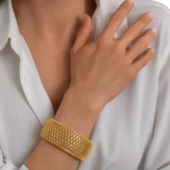 Hot Betty cuff bracelet - gold Manchettes