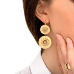 New Farah round sleeper earrings - gold Dormeuses