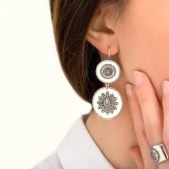 Outlet Farah sleeper earrings - silver Dormeuses