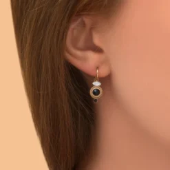 Online Fujita small sleeper earrings - white Dormeuses