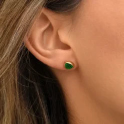 Clearance Lhasa pierced stud earrings in gold-tone metal and mother-of-pearl - green Percées / Tiges