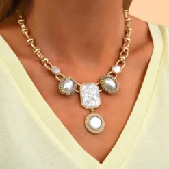 Hot Louise cabochon necklace - white Colliers Courts & Ras Du Cou