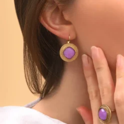 Sale Louise delicate sleeper earrings - violets Dormeuses