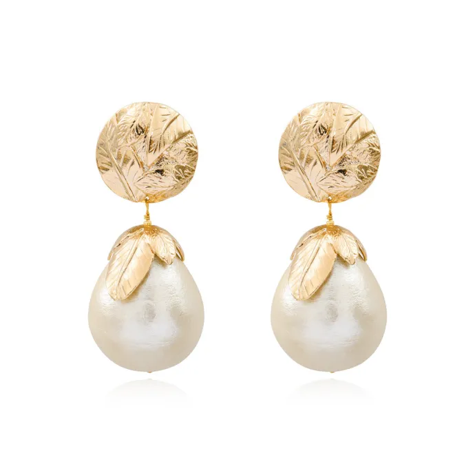 Discount Lucy clip-on earrings - white Clips