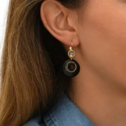 Discount Masseria thin sleeper earrings - black Dormeuses