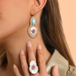 Outlet Mindoro sleeper earrings in beaded metal - white mother-of-pearl Dormeuses