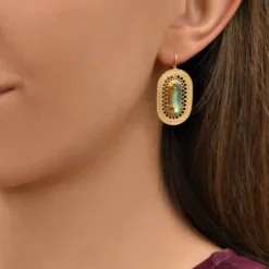 Noor sleeper earrings - green Dormeuses