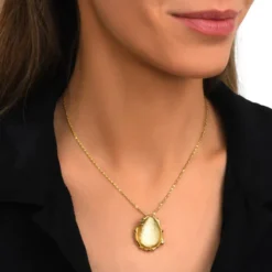Oceane pendant necklace – white and gold Sautoirs & Colliers Longs|Pendentifs Et Médailles