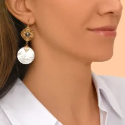Outlet Positano dangling sleeper earrings - white Dormeuses|Longues / Pendantes