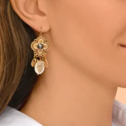 Online Positano sleeper earrings - white Dormeuses